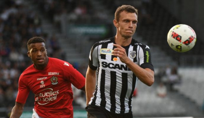 Angers SCO ramène un point de son déplacement à Nice