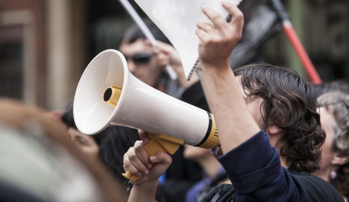 Plus de 3 000 jeunes ont manifesté pour le climat à Angers