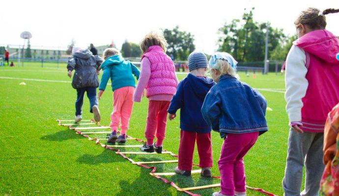 Emploi : 140 postes à pourvoir au sein des directions éducation et petite enfance de la ville d’Angers