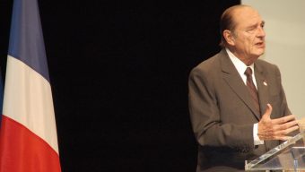 Une allée Jacques Chirac dans le quartier Saint-Serge