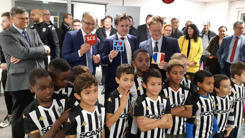 La Fondation D Angers Sco Ouvre Une Ecole Noir Blanc A La Roseraie Actualite Angers Villactu La Fondation D Angers Sco Ouvre Une Ecole Noir Blanc A La Roseraie Actualite Angers Villactu