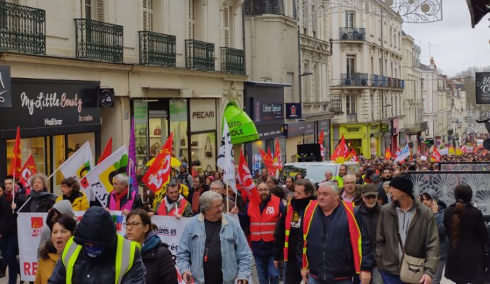 Réforme des retraites : 4 300 manifestants et quelques tensions à Angers