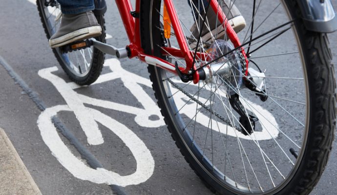 Après le décès d’un cycliste, l’association angevine Place au vélo demande la sécurisation des grands axes