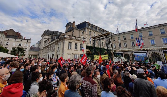 Plusieurs centaines de manifestants contre le racisme et les violences policières à Angers