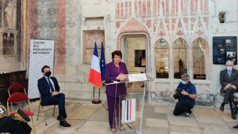 L’ancienne ministre Roselyne Bachelot en dédicace chez Richer le samedi 14 janvier