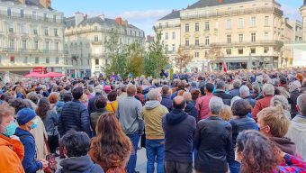 Un millier d’angevins ont rendu hommage à Samuel Paty