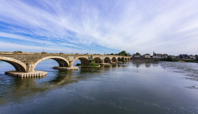 Les Ponts-de-Cé, parmi les villes les plus accueillantes de France selon Airbnb