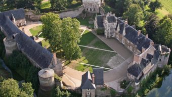 Dix compagnies de théâtre accueillies en résidence au château du Plessis-Macé