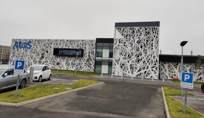 Atos annonce la création d’une centaine d’emplois à Angers grâce à son « usine du futur »