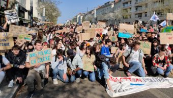 Grève pour le climat : 400 jeunes mobilisés à Angers