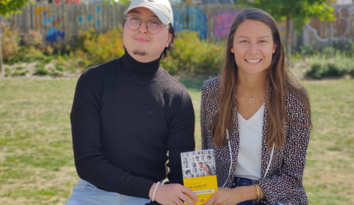 Deux angevins sortent un livre pour aider les jeunes à trouver un stage ou un emploi