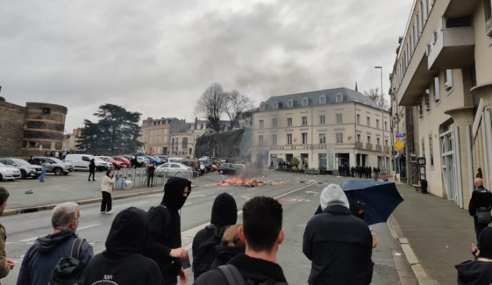 L’intersyndicale dénonce les violences durant la manifestation angevine contre la réforme des retraites