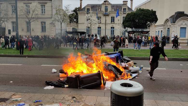 Manif tensions et incendie Foch