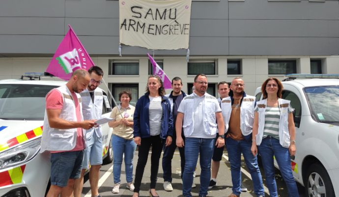 A Angers, les assistants de régulation médicale du Samu sont en grève