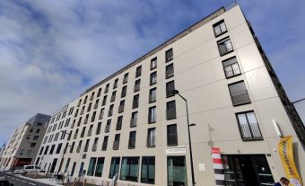 Une nouvelle résidence étudiante de 150 logements inaugurée à Saint-Serge