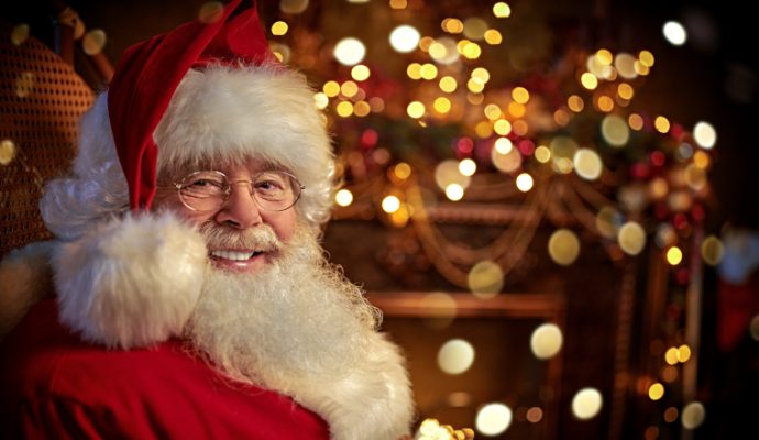 Avant de distribuer les cadeaux, le Père Noël sera disponible en visioconférence pour les enfants