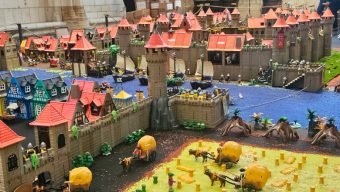 Une exposition Playmobil® d’envergure met en scène le château et la ville d’Angers