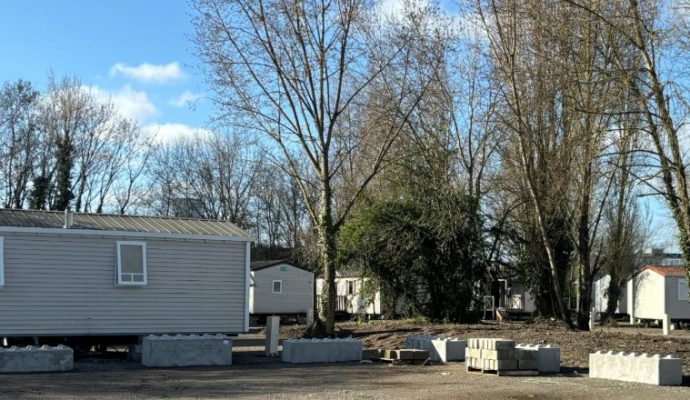 Un site temporaire d’insertion ouvert pour permettre la fermeture d’un bidonville à Monplaisir