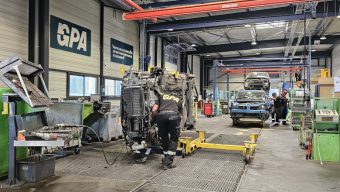 Près d’Angers, l&rsquo;entreprise GPA transforme les véhicules hors d’usage en pièces de réemploi