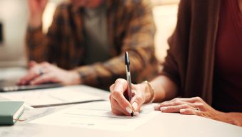 La Ville d&rsquo;Angers veut rendre l&rsquo;assurance habitation plus abordable pour les ménages modestes